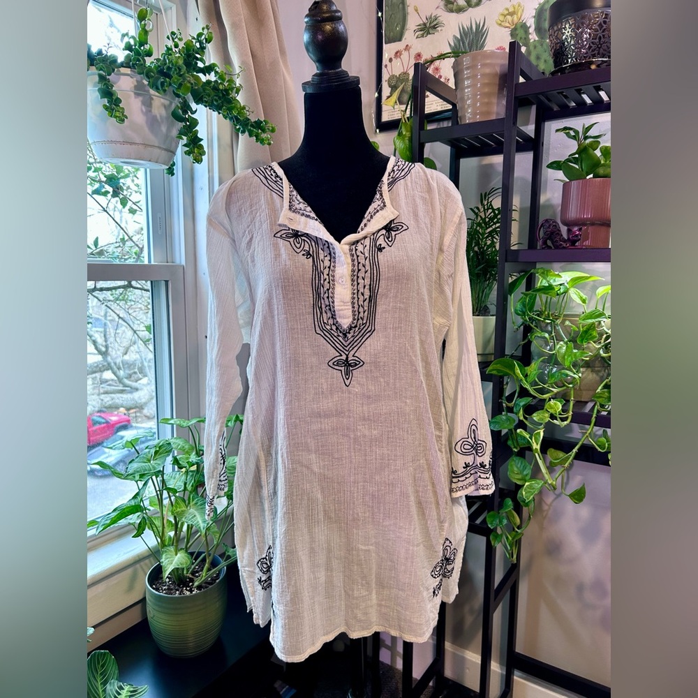 Peppermint Bay 100% Cotton White Tunic with Black Embroidery